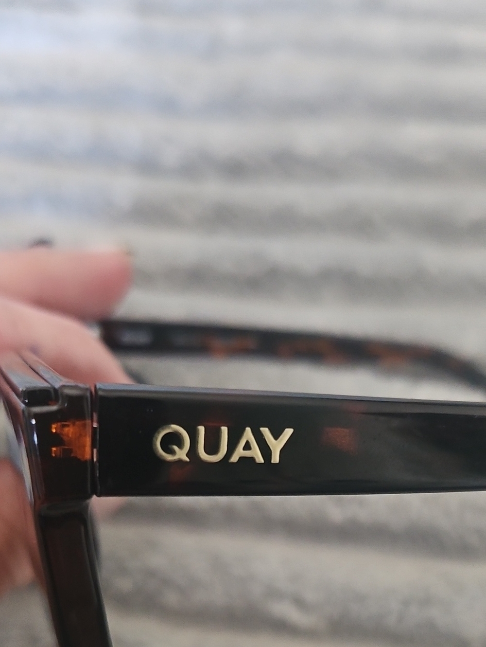 Quay Level Up Designer sunglasses - Picture 6 of 7